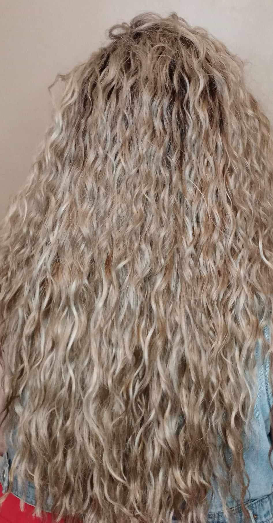 Angela (ash blonde/sandy blonde blend dk shadow root)