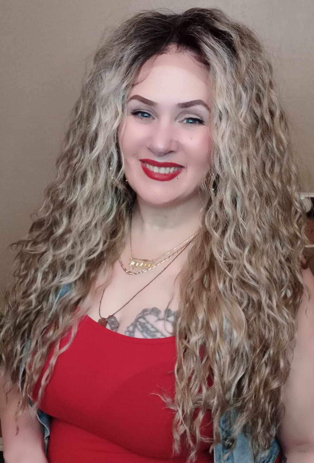 Angela (ash blonde/sandy blonde blend dk shadow root)