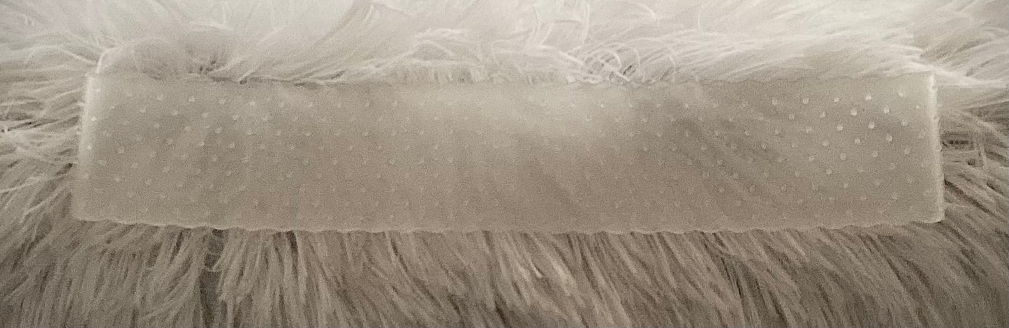 Stretchy silicone wig grip w/ gripping dots (clear)