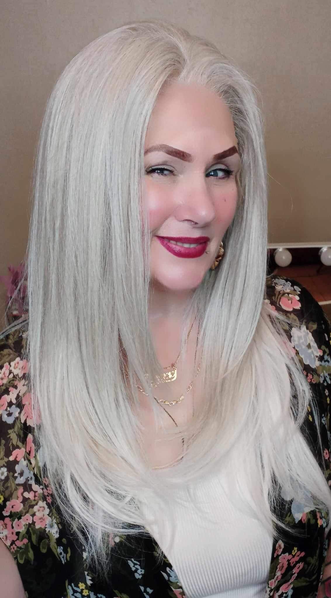 Dutchess (platinum ash blonde)