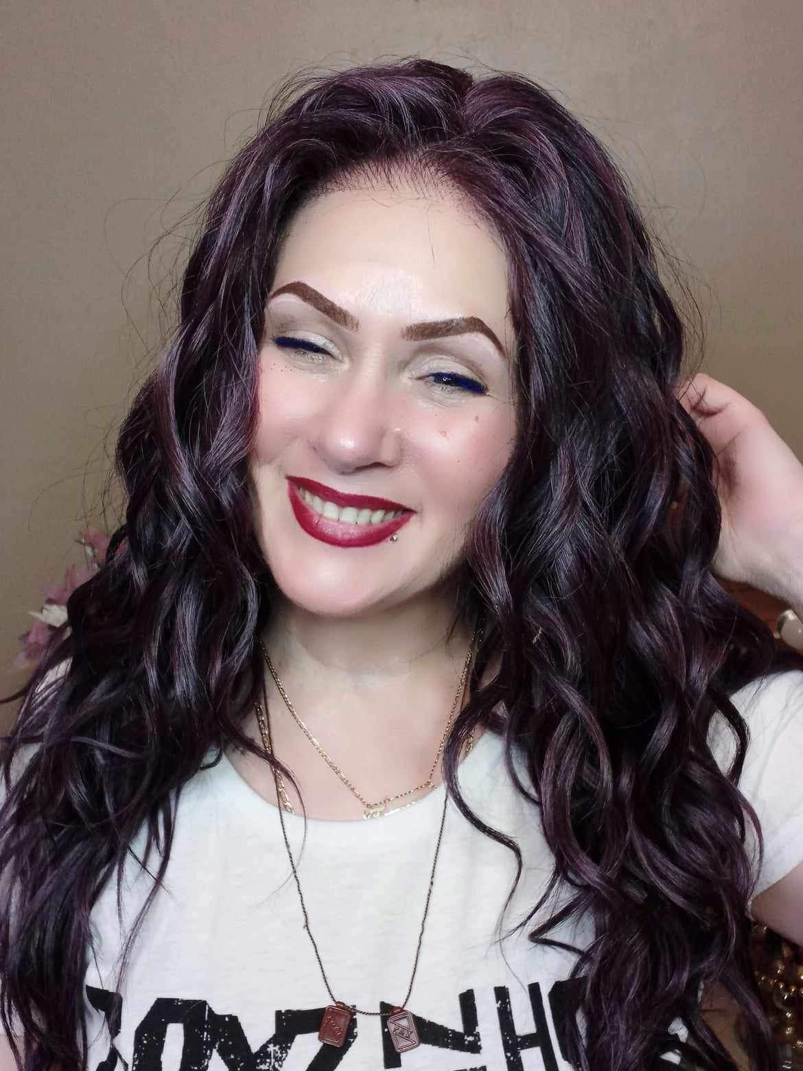 Vanity vl2