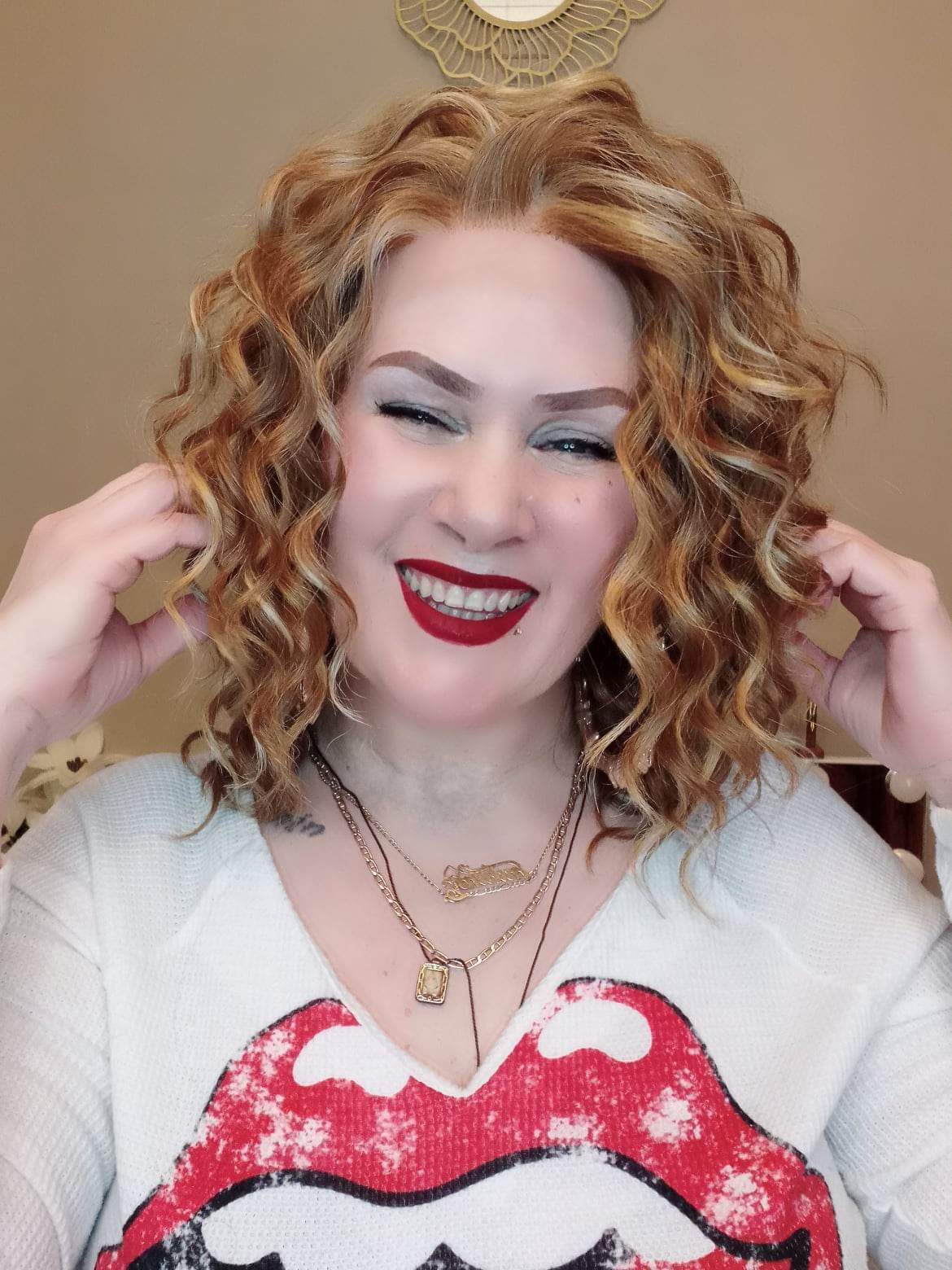 Joey (Strawberry blonde, light strawberry blonde w light blonde highlights)
