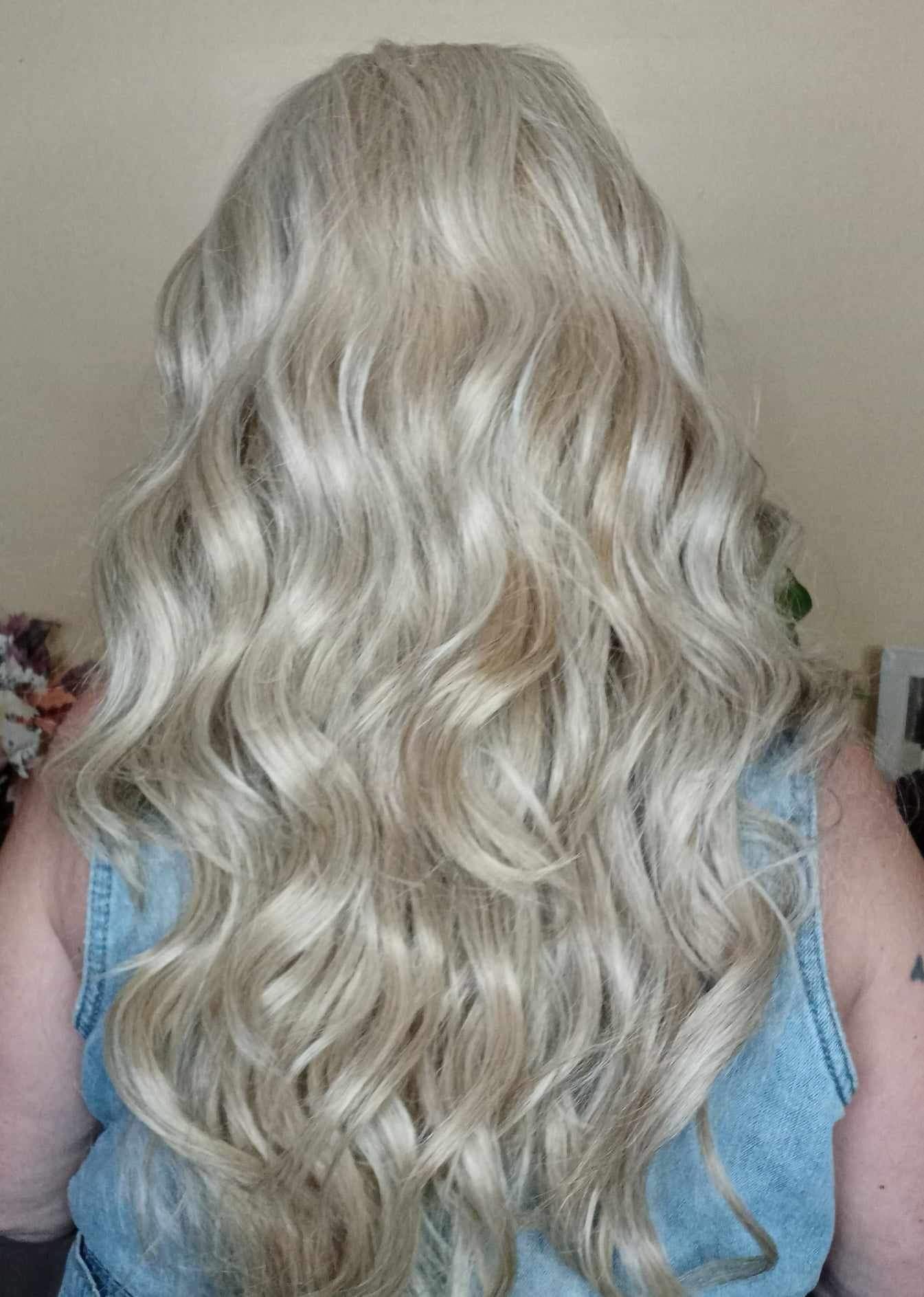 Coy (vanilla blonde)